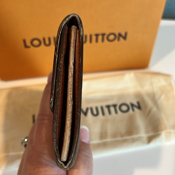 Louis Vuitton Sarah Wallet ONLY, no box or dust bag - Picture 4 of 12